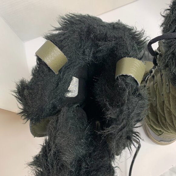 Sorel Women’s Green Leather & Rubber Boots – US Size 8, Fleece-Lined Warmth - Picture 6 of 12